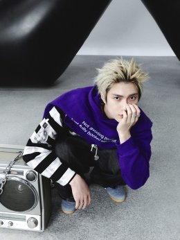 XngHan&Xoul (ซึงฮันแอนด์โซล) กลับมาอย่างเปล่งประกายด้วยมินิอัลบั้มชุดแรก "Glow" (โกลว์) นำเสนอสีสันทางดนตรีผ่าน 5 เพลงที่อิงจากซาวนด์ EDM หลากหลายแบบ